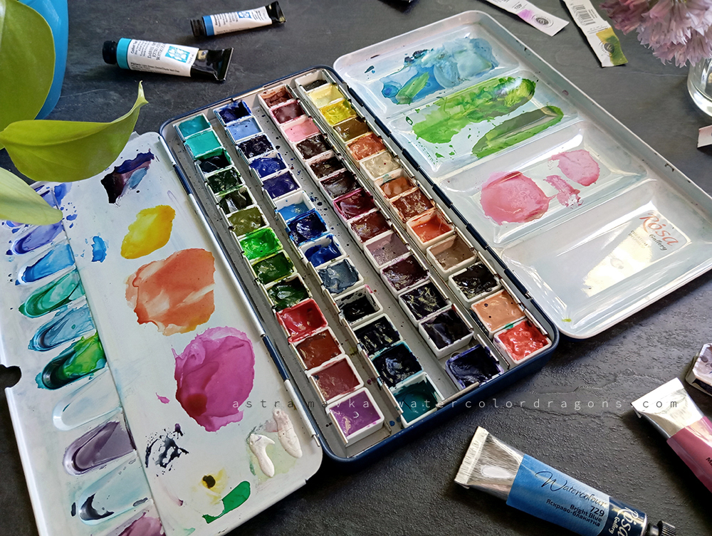 My full 29-paint watercolor palette 01